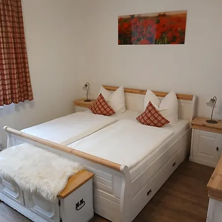 Familienfreundliches-luxus-bahnwaerterhaus * Schiltach